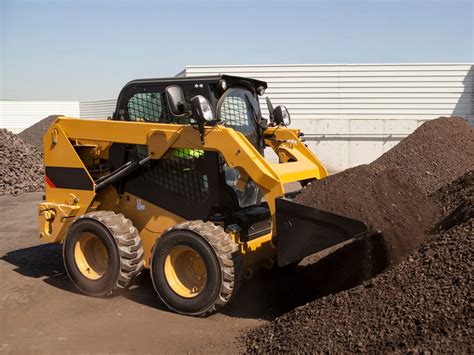 is a skid steer|types of skid steers.